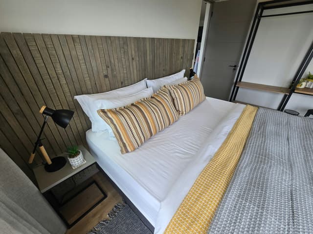 Room 3 - 2