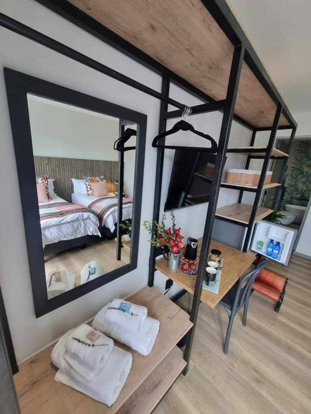 Room 1 - 3